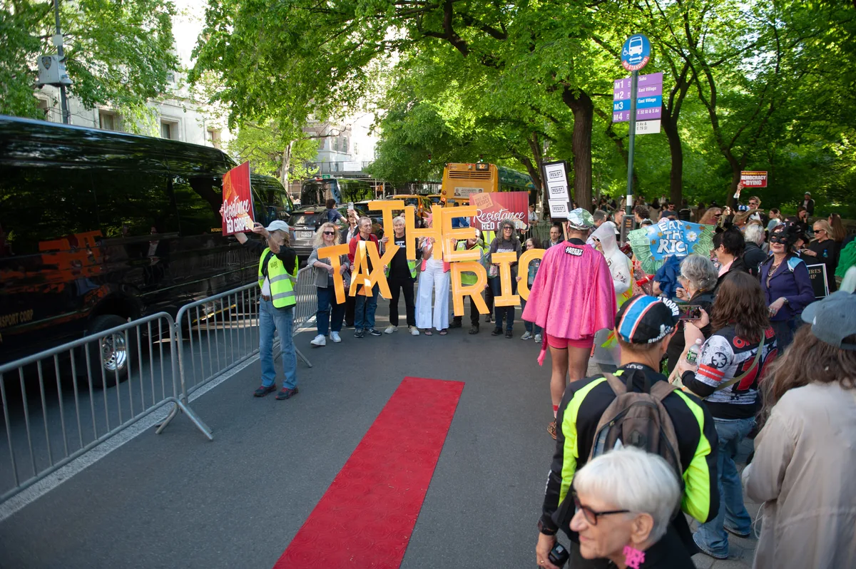 Guests on the red carpet at the 2026 Met Gala
